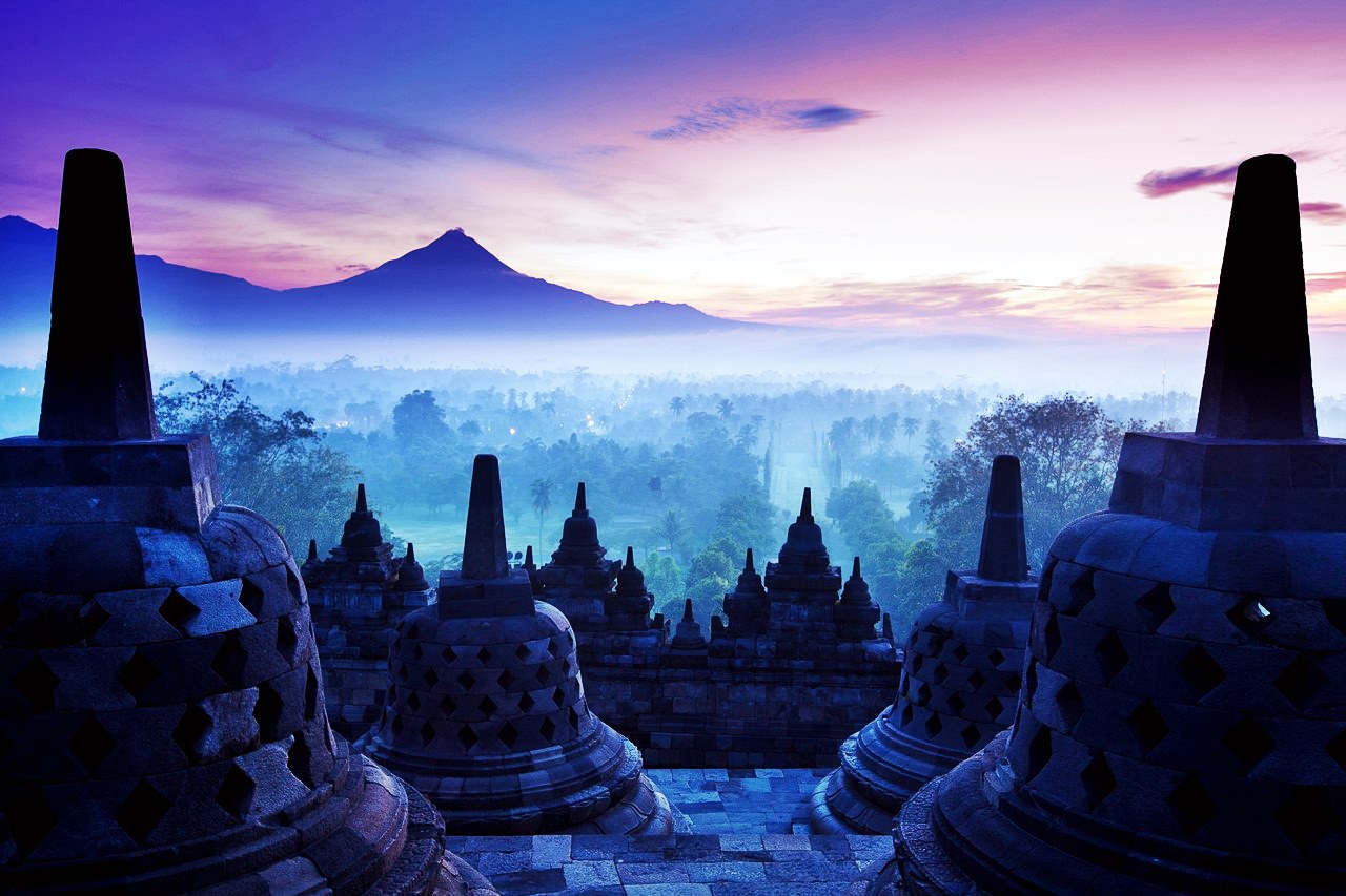 Borobudur | LAT.40