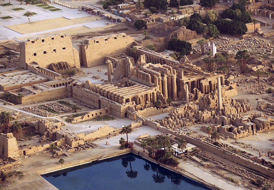 Luxor | LAT.40