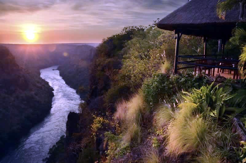 Victoria Falls | LAT.40