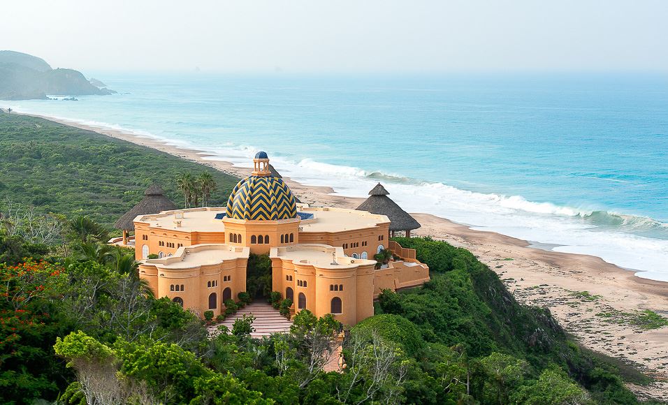 Costa Careyes | LAT.40