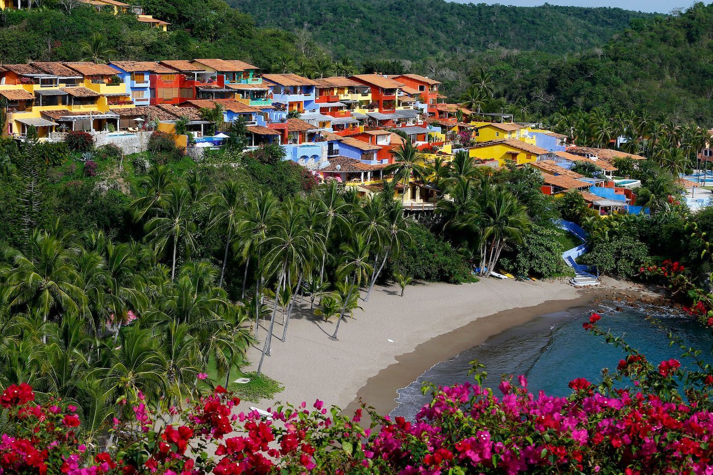 Costa Careyes | LAT.40