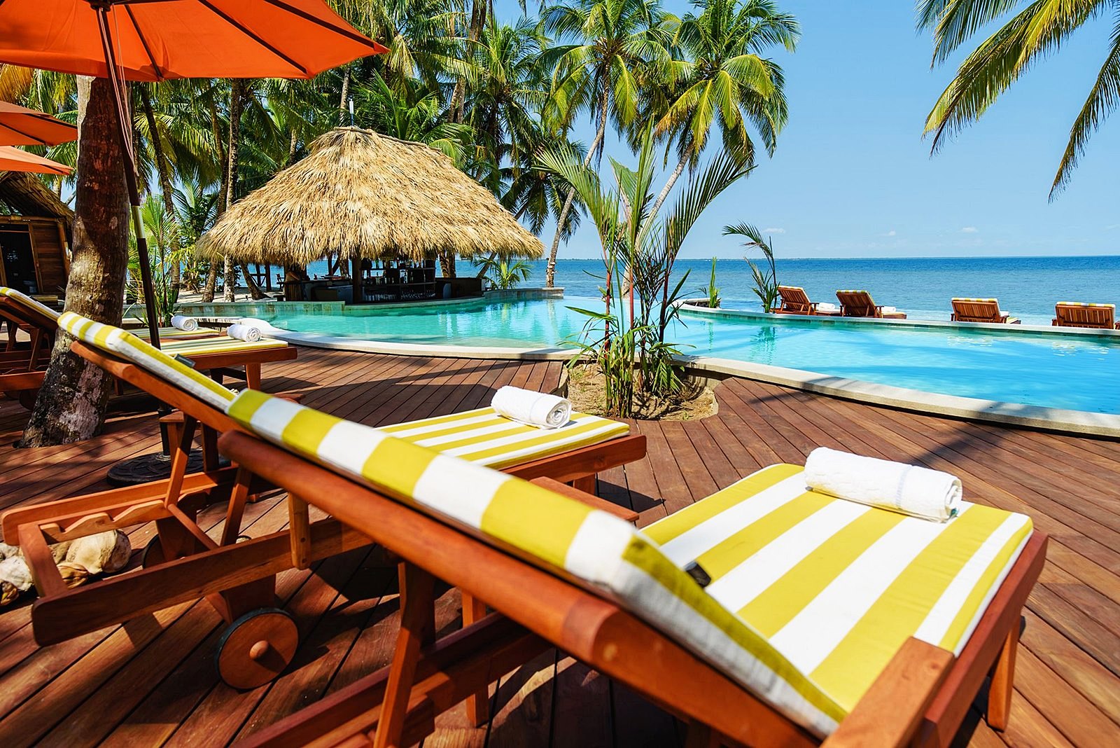 Calala Island | LAT.40