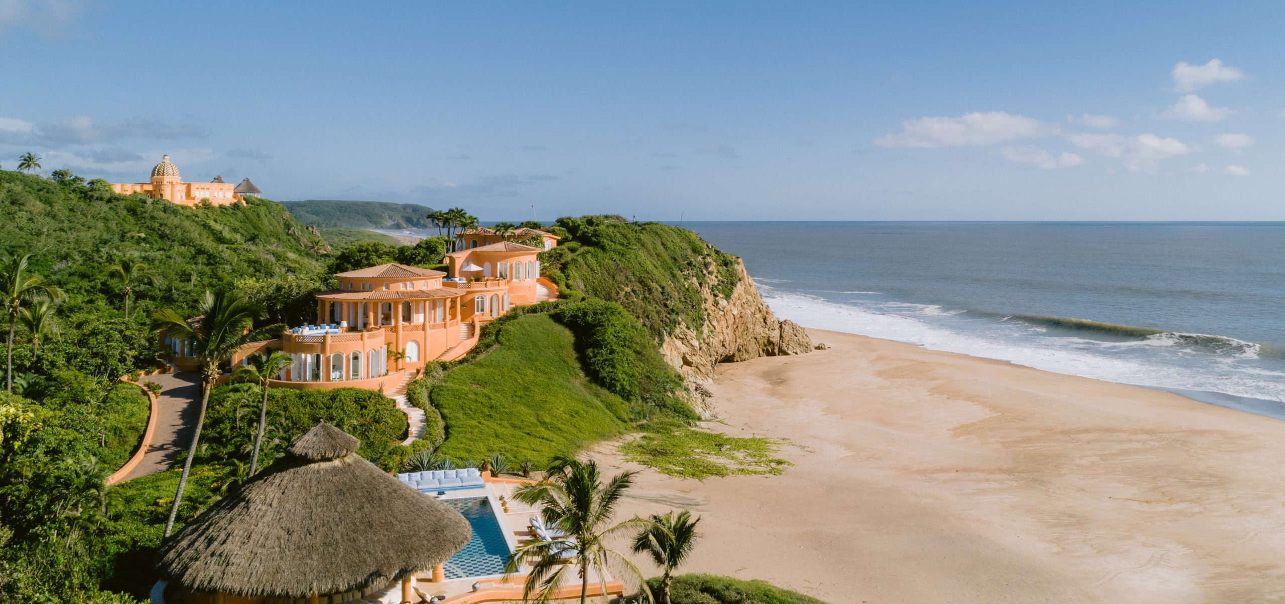 Exclusivo Viaje Fin de Año<br> Cuixmala y One&Only Mandarina diseñado por LAT.40