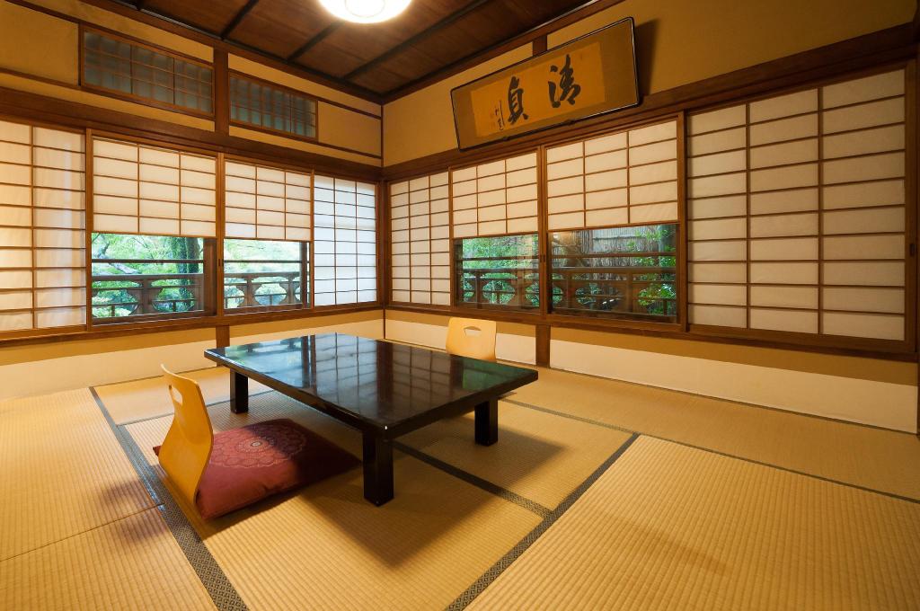 Motoyu Kansuiro en Hakone