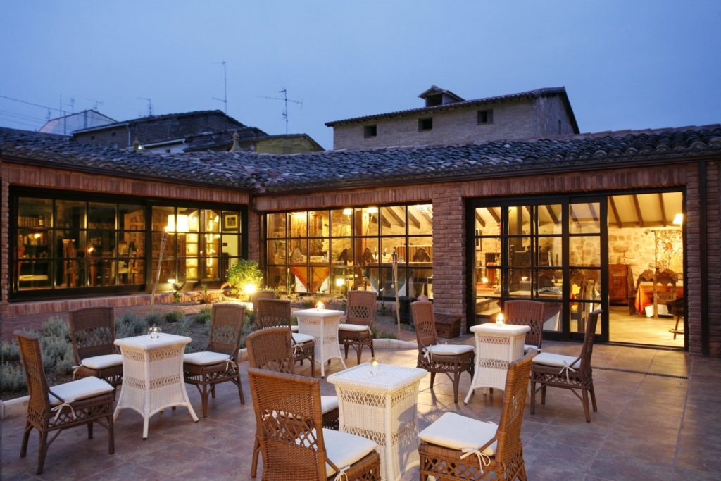 Real Casona de las Amas en La Rioja