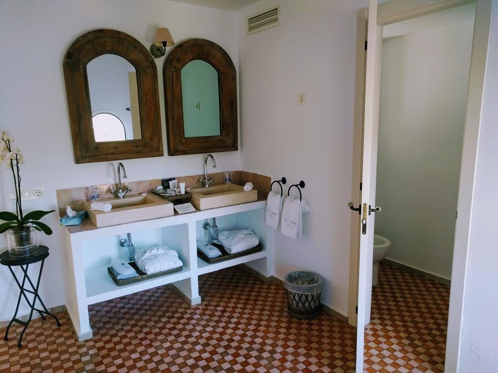 B Bou Hotel Cortijo Bravo en Spain