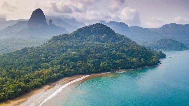 Roca Sundy en Isla Principe