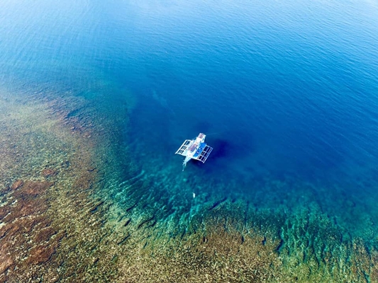 Barco privado Island Hopping en su destino