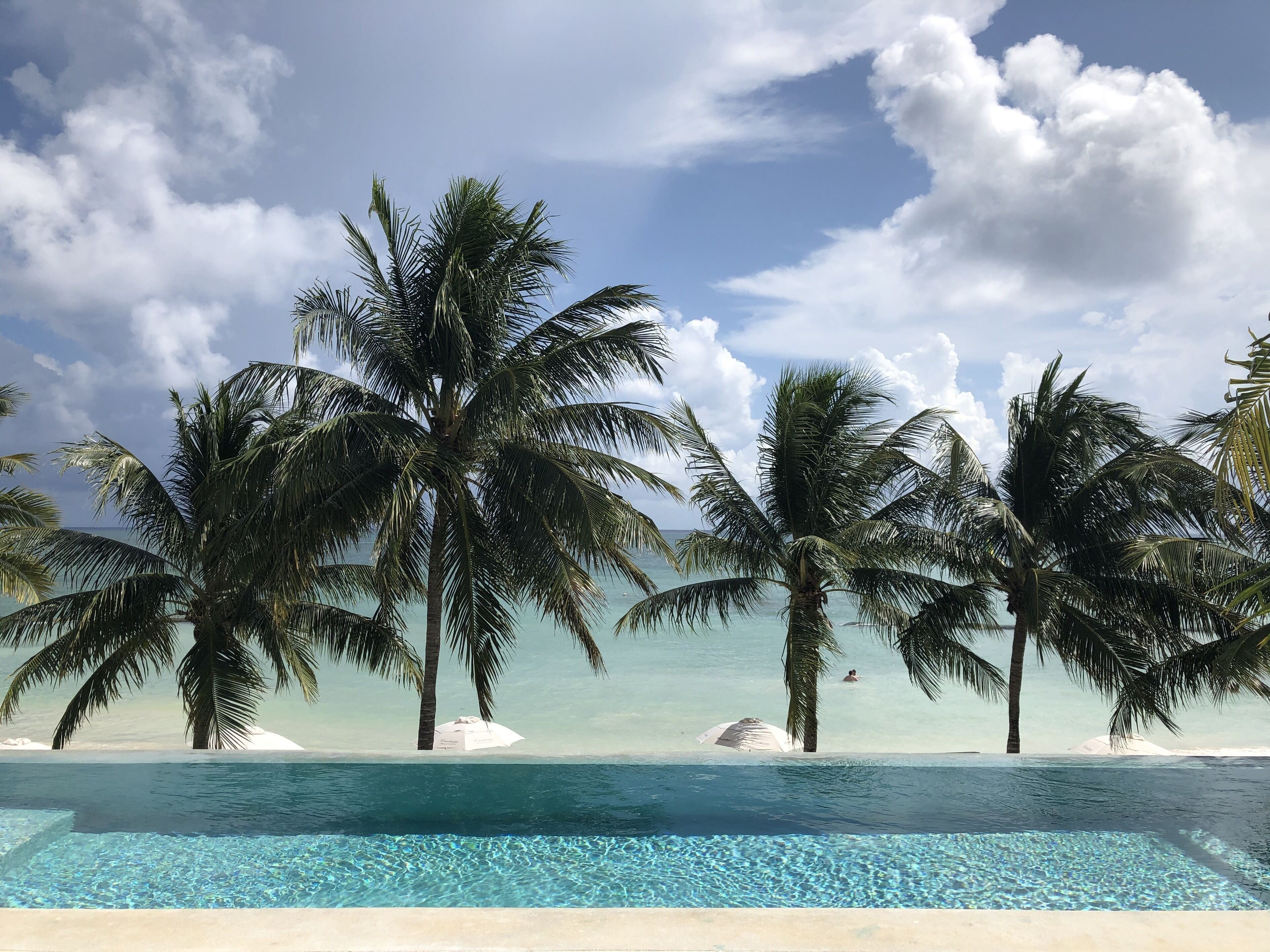 Blue Diamond Luxury Boutique en su destino