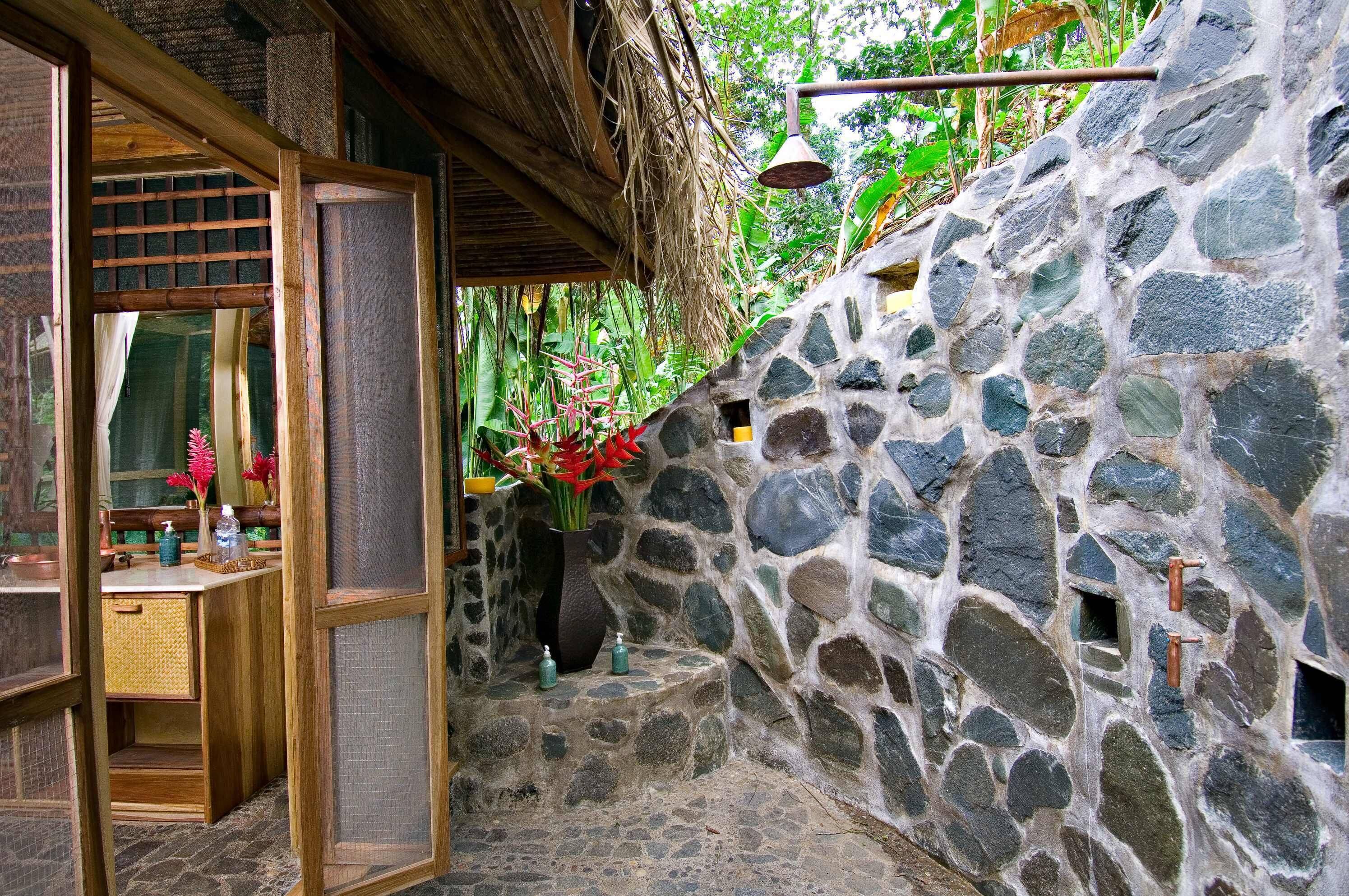 Pacuare Lodge by Böëna en Rio Pacuare