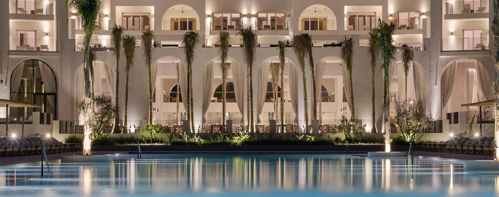 Serry Beach Resort en su destino