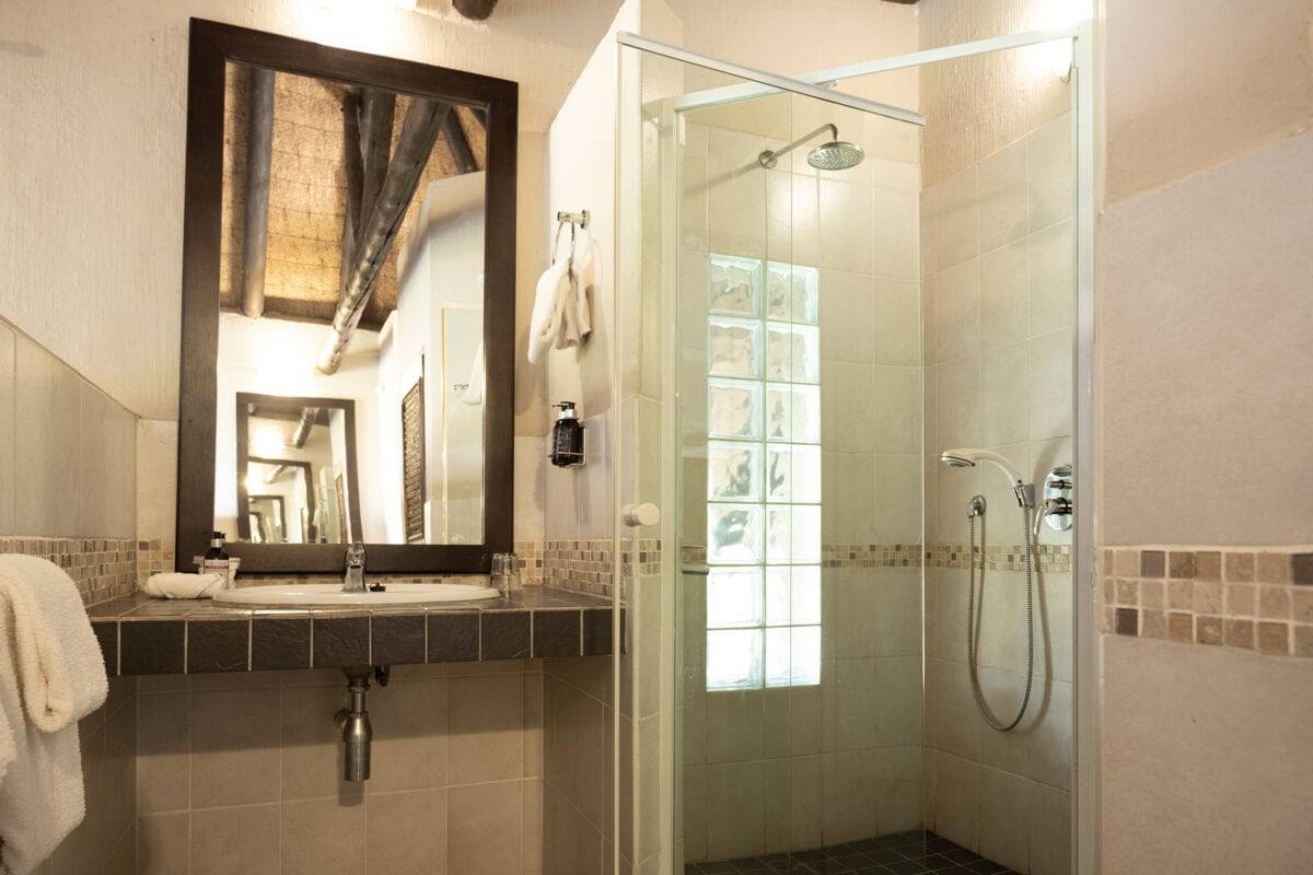 Chilo Gorge Safari Lodge