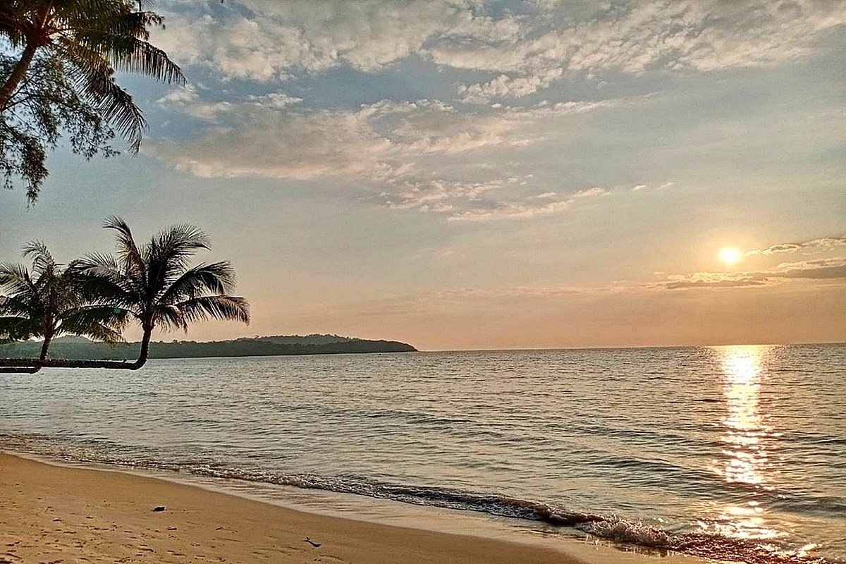 High Season Pool Villa & Spa