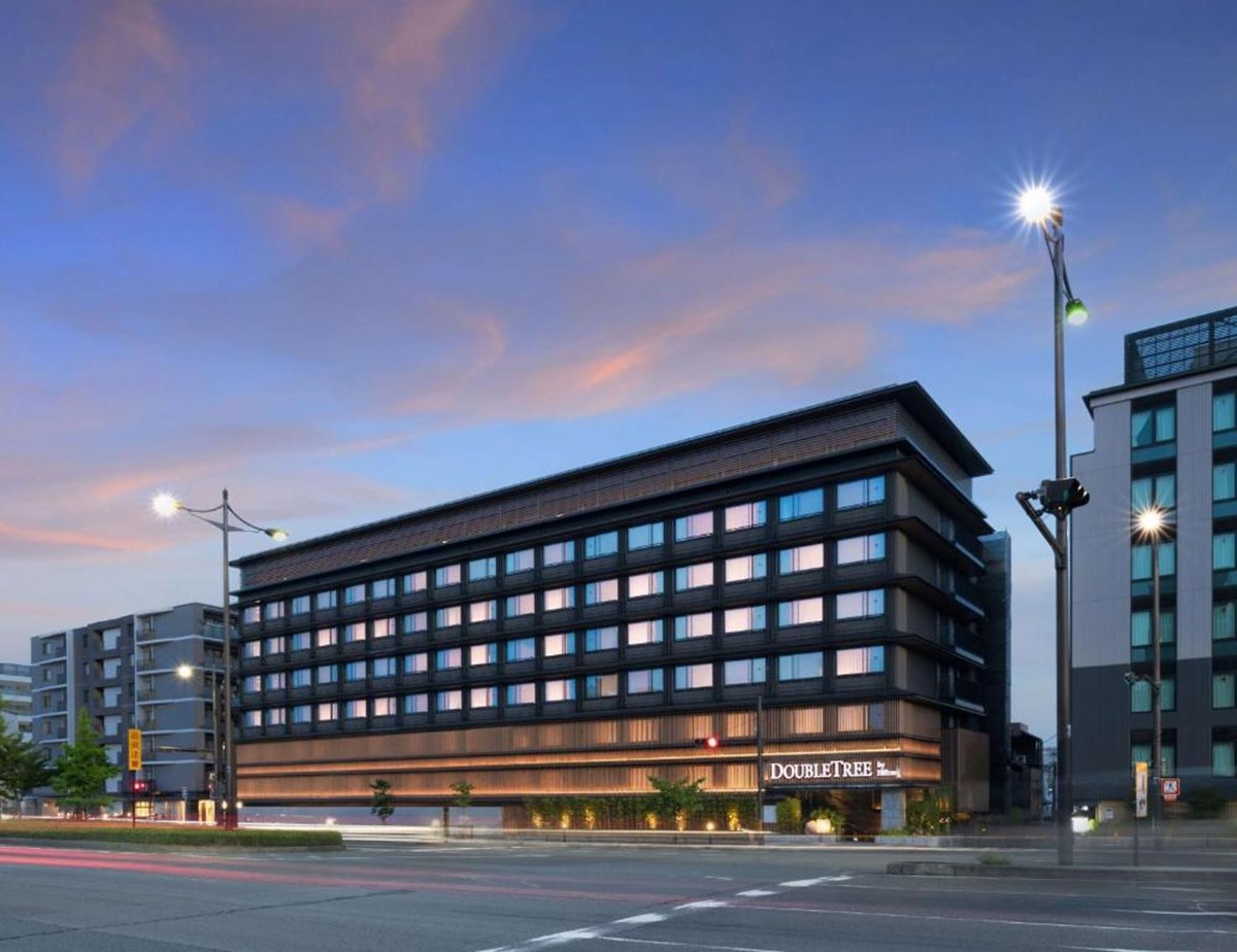 DoubleTree by Hilton Higashiyama en su destino