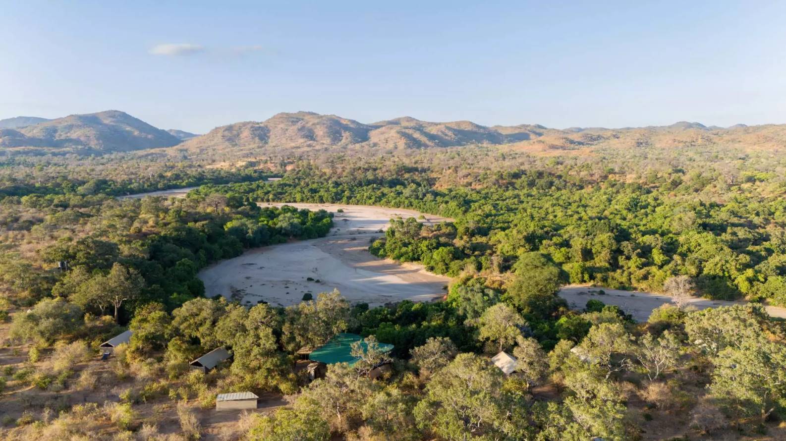 Hideaways Mhara River Camp