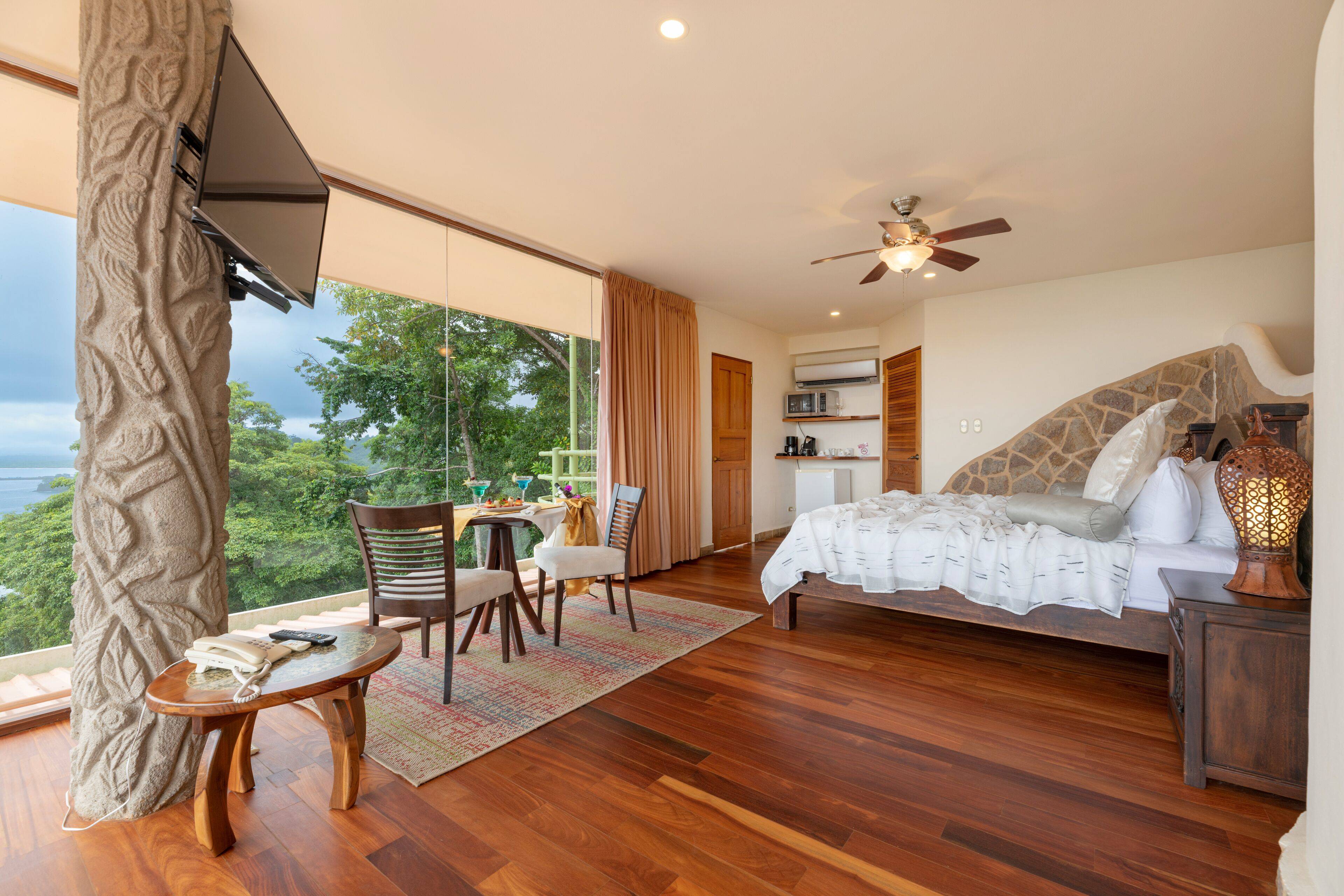 Issimo Suites Boutique Hotel and Spa