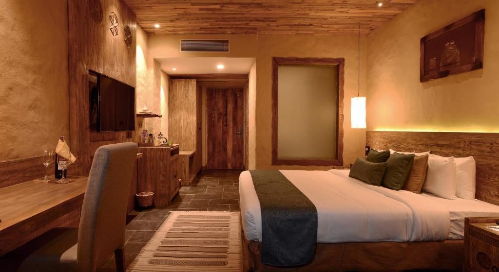 Sarangot Mountain Lodge