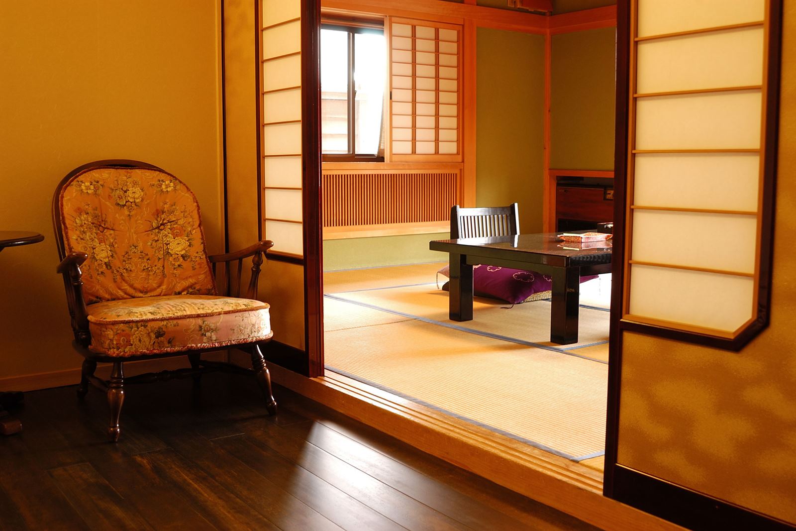 Hida Furukawa Yatsusankan en Takayama