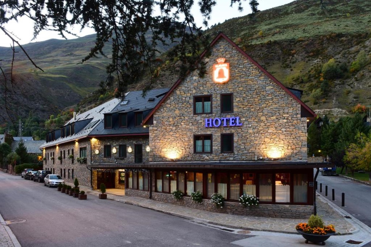 Hotel y Apartamentos Vilagaros en Valle de Aran