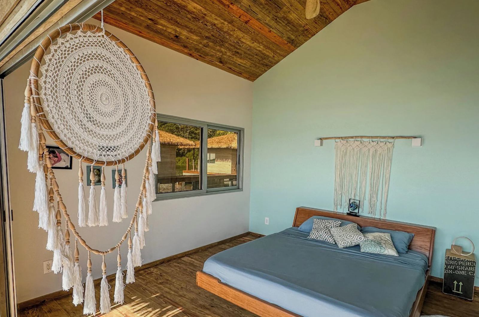 Coral Bay Bungalows en su destino