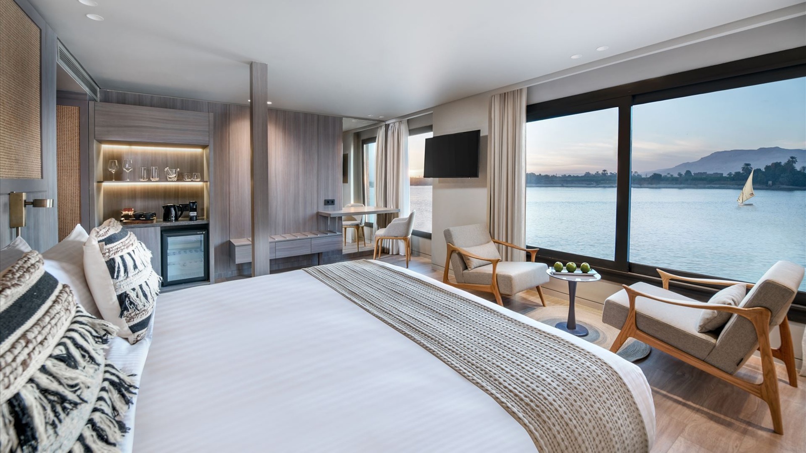 Historia Nile Cruise en Luxor